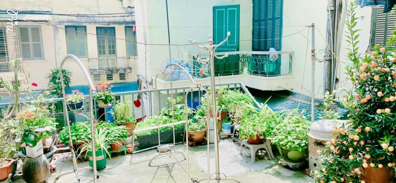 Cozy Homestay With Large Bed, Private Bathroom, Large Balcony Hanoi Exterior foto